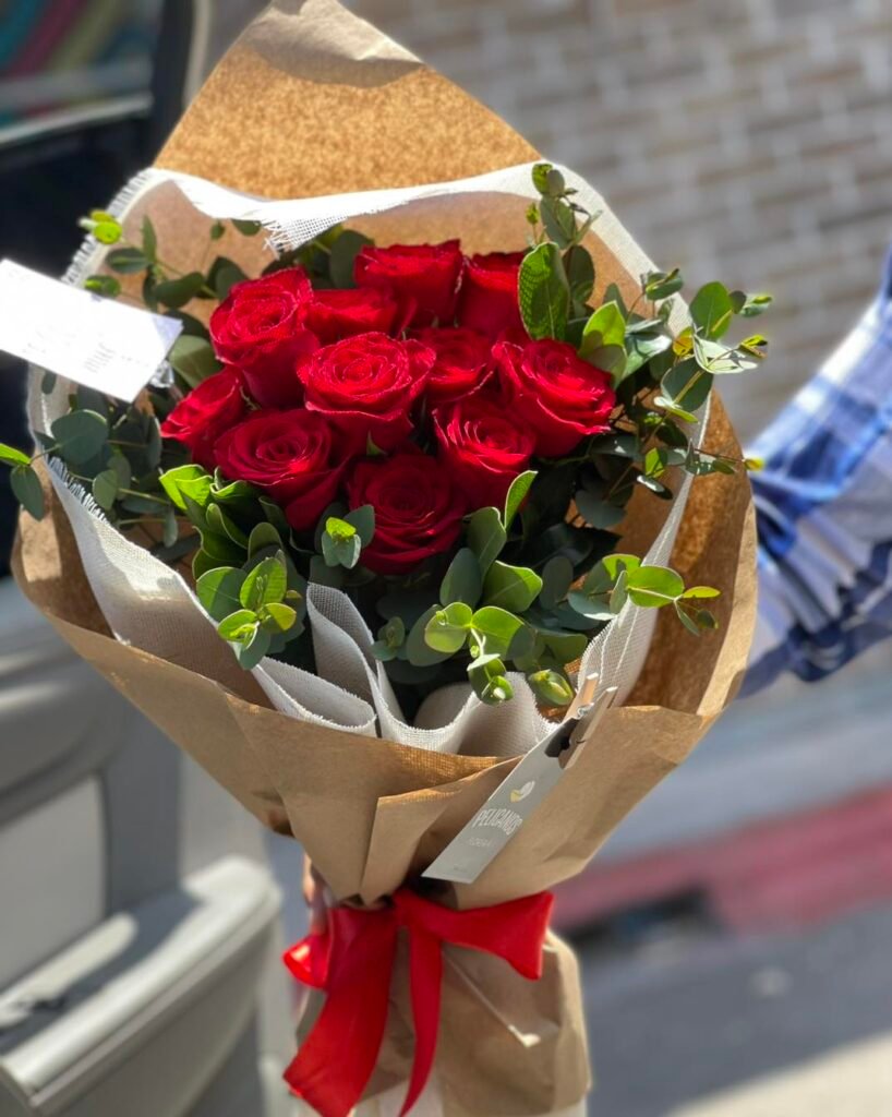 Docena de rosas 536283032 1357959516336480 6581957066842804592 n